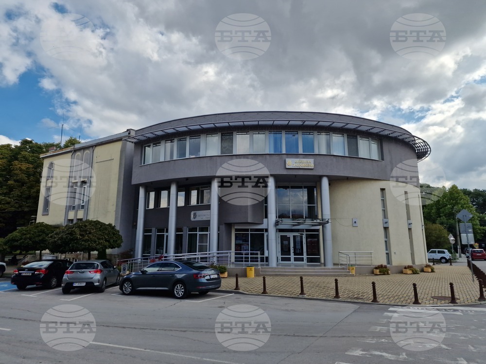 Общинският съвет в Павликени решава кой да управлява местната болница до избора на нов управител