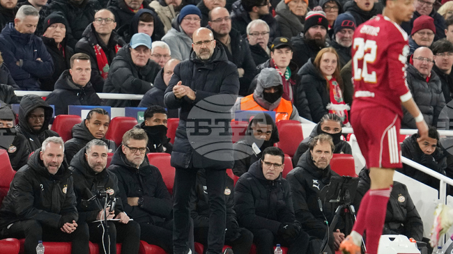 Симеоне получава похвала от треньора на ПСВ Айндховен