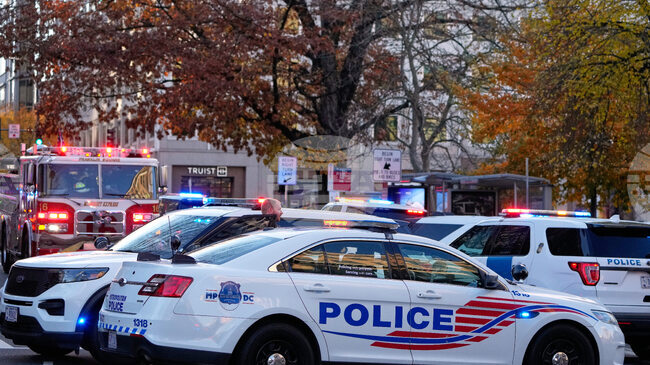 Двама членове на Националната гвардия на САЩ са простреляни при стрелба в близост до Белия дом 