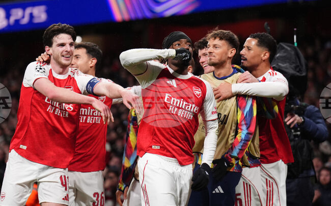 Арсенал победи Байерн Мюнхен и е лидер в класирането на Шампионската лига
