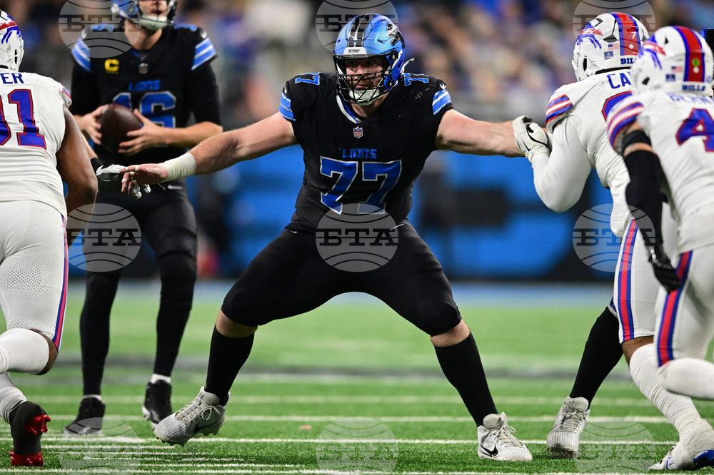 Lions Ragnow Football