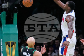 Pistons Celtics Basketball