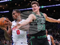 Pistons Celtics Basketball