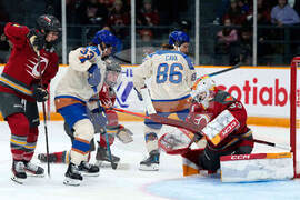 PWHL Goldeneyes Charge Hockey