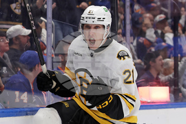 Bruins Islanders Hockey