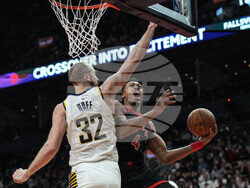 Raptors Pacers Basketball