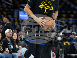 Rockets Warriors Basketball