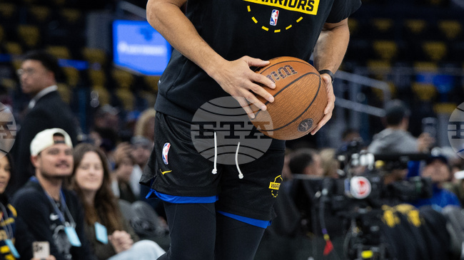 Стеф Къри ще се завърне за Голдън Стейт в НБА в мача срещу Минесота в петък