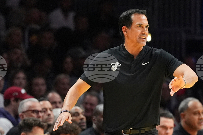 Треньорът на Маями Ерик Сполстра достигна 800 победи в НБА