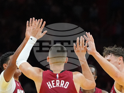 Bucks Heat Basketball