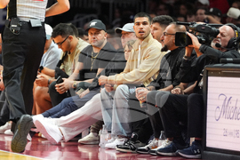 Bucks Heat Basketball