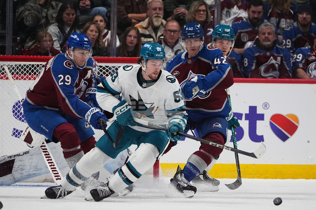 Убедителна победа на лидера в Западната конференция на НХЛ Колорадо, Ню Джърси и Тампа Бей също постигнаха успехи