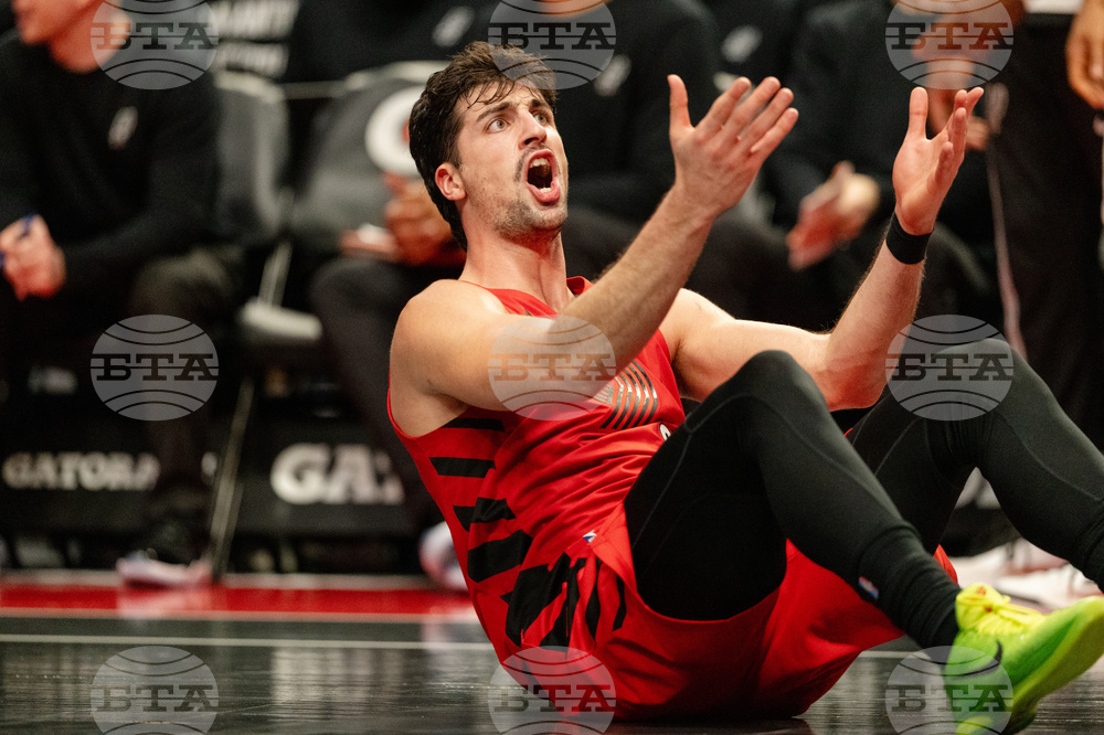 Spurs Trail Blazers Basketball