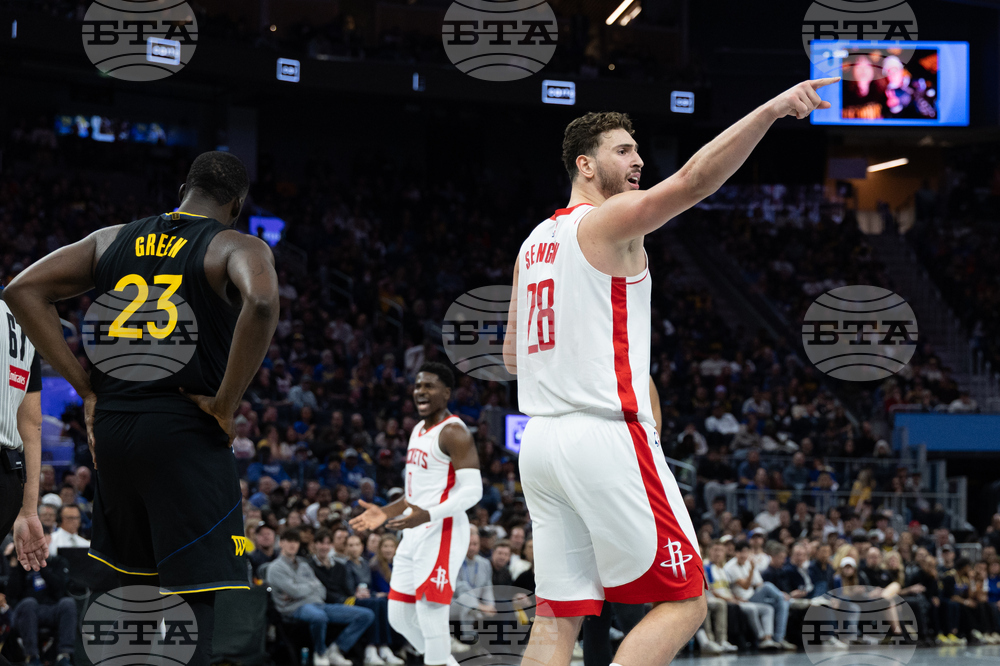 Rockets Warriors Basketball