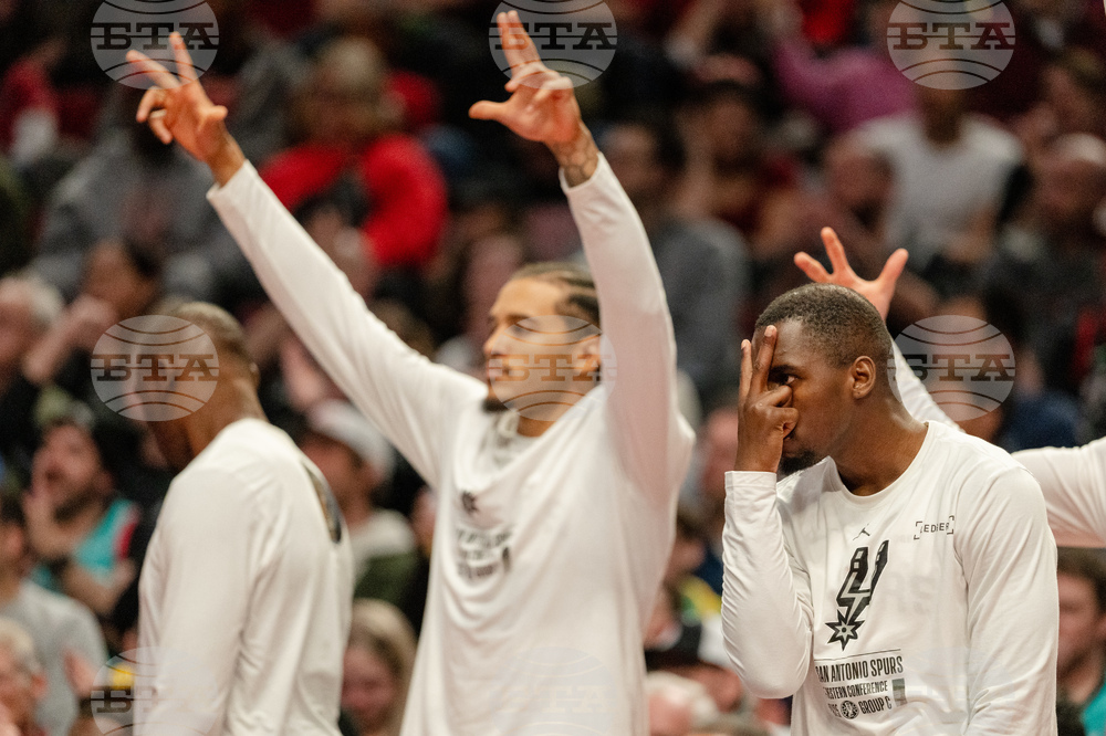 Spurs Trail Blazers Basketball
