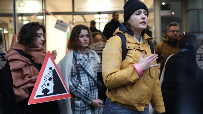 Министерството на културата и независимият културен сектор се договориха медиатори да подпомагат комуникацията с Национален фонд „Култура“