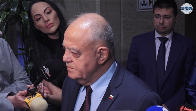 Премиерът и финансовият министър да оттеглят бюджета още днес, настоя Атанас Атанасов от ПП-ДБ