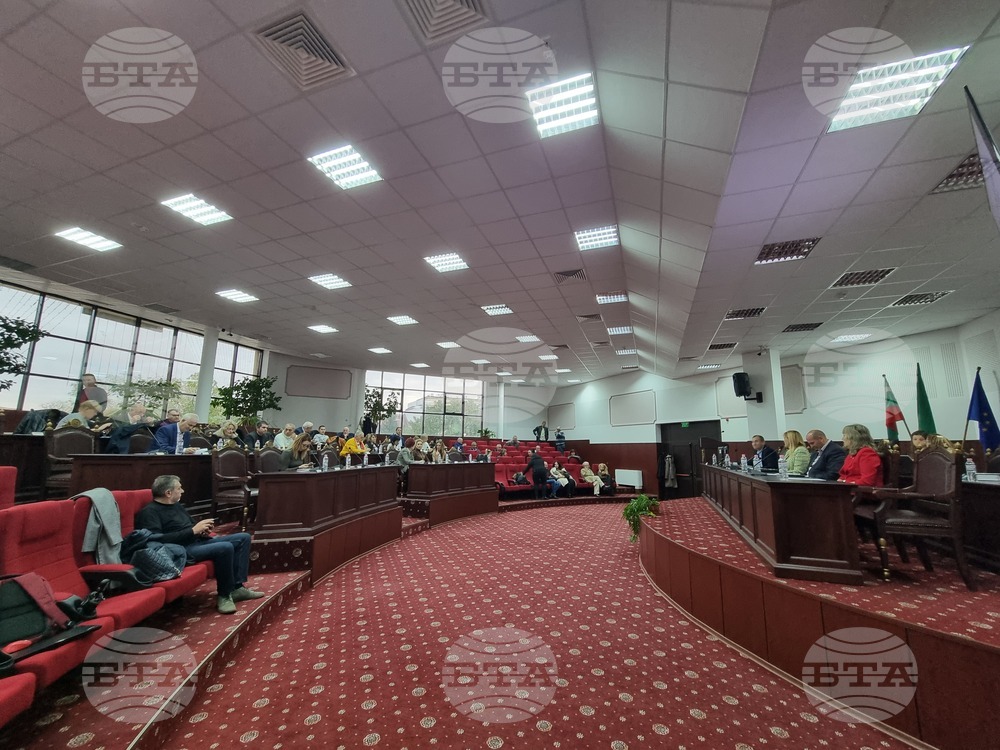 Общинският съвет в Нова Загора одобри нов режим за платено паркиране „Служебен абонамент“