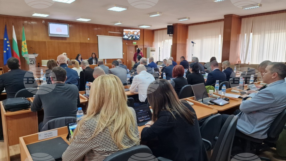 Общинските съветници в Шумен подкрепиха докладна записка за проектиране на две кръгови кръстовища в града