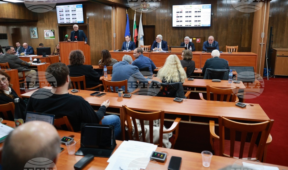 Декларация срещу изграждането на инсинератор в Гюргево и приемане на програмата на "Мартенски музикални дни" са сред решенията на Общинския съвет в Русе