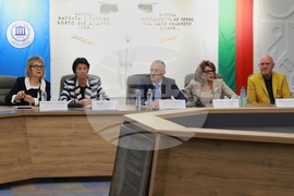 Министерство на образованието и науката (МОН )- структура на училищното образование - дискусия