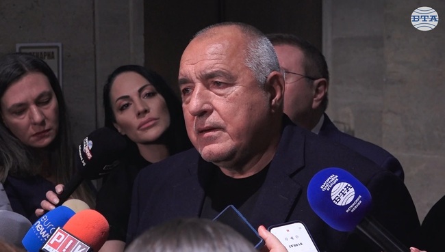 Казах на премиера и министъра на финансите да изтеглят бюджета или да се работи със стария, обяви Бойко Борисов