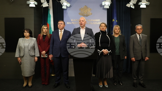 Управляващите ще преработят проектобюджета за 2026 г. в диалог със синдикати и работодатели