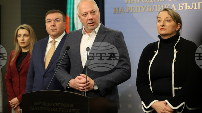 Ще седнем на масата на разговорите, ще се опитаме да възстановим диалога със синдикати и работодатели, обяви премиерът Желязков относно проектобюджета