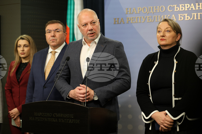 Ще седнем на масата на разговорите, ще се опитаме да възстановим диалога със синдикати и работодатели, обяви премиерът Желязков относно проектобюджета