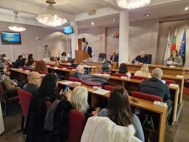 Общинските съветници в Търговище подкрепиха промени по бюджета и в състава на постоянната комисия „Териториално-селищно устройство“