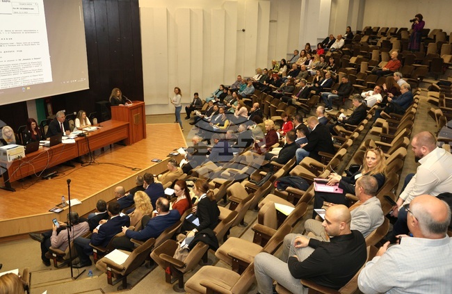 Общинският съвет във Варна реши волейболният клуб Черно море да получи 100 000 лева