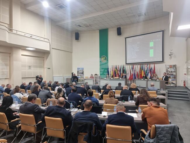 Общинският съвет в Стара Загора подкрепи увеличението на цената на купона на ученическия обяд, приготвян от „Ученическо хранене“ 