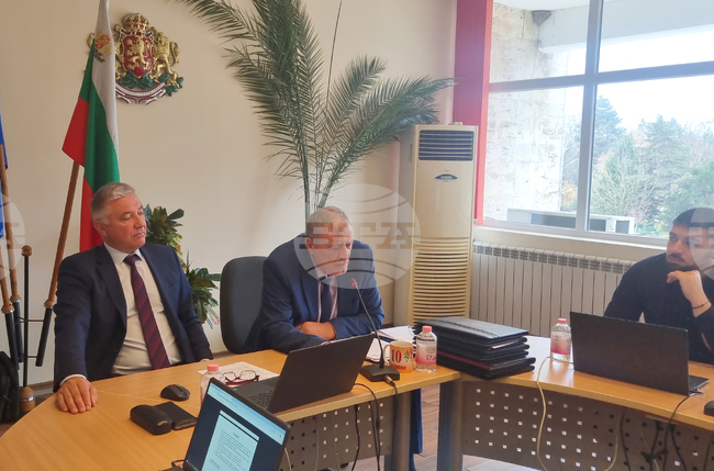 Община Попово да кандидатства с проекти за изграждане на кръгово кръстовище и ремонт на улици в града, реши Общинският съвет 