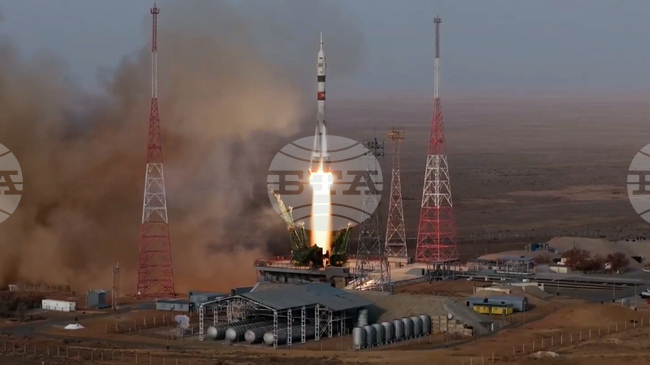 Корабът „Союз МС-28" беше изстрелян към Международната космическа станция 