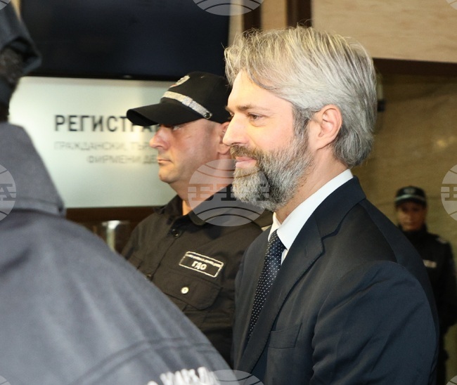 Събират се дарения за паричната гаранция на варненския кмет Благомир Коцев, съобщиха от „Продължаваме промяната“