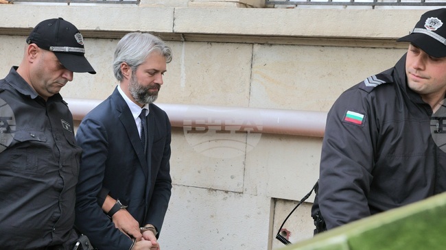 Варненският окръжен съд пусна под гаранция от 200 000 лева кмета на града Благомир Коцев