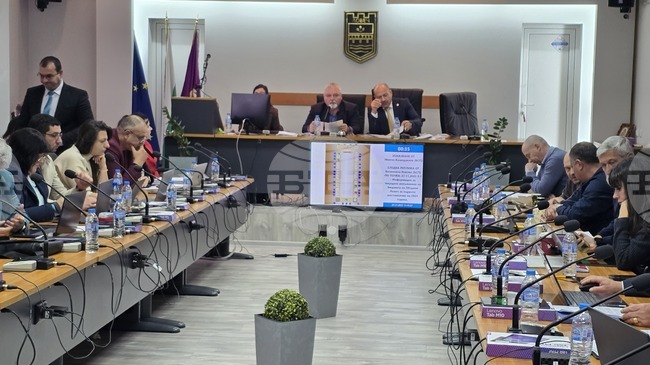 Общинският съвет в Ловеч даде съгласие за учредяване на еднолично дружество с ограничена отговорност „Общински пазари – Ловеч“ ЕООД