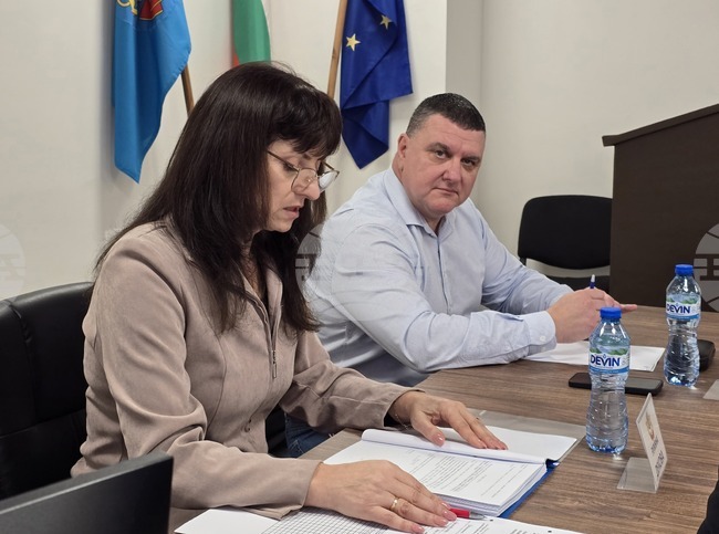 Четири общински имота да бъдат продадени на собствениците на законно построените в тях сгради, реши Общинският съвет в Оряхово 