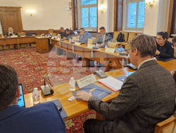 Парламент - Комисия по електронно управление и информационни технологии