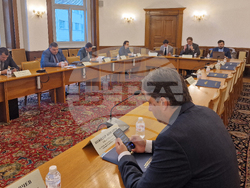 Парламент - Комисия по електронно управление и информационни технологии