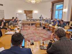 Парламент - Комисия по електронно управление и информационни технологии