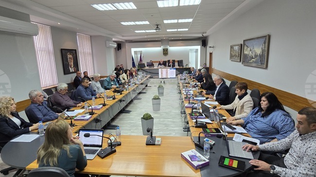 Общинските съветници в Ловеч решиха Общината да се откаже от финансиране и реализация на проект за екологосъобразна градска мобилност