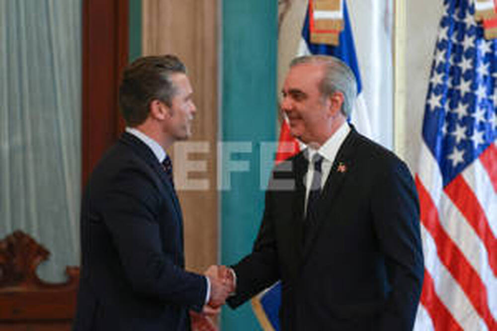 ЕФЕ: САЩ ще използват летища в Доминиканска република при разполагане на военни сили в Карибите срещу трафика на наркотици 