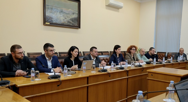 Вицепремиерът Караджов: Правим най-важната реформа в обществения транспорт от половин век насам 