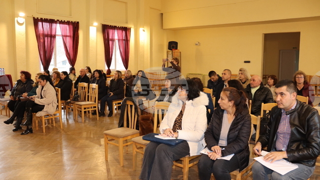 Втора среща по проект „Пълен обхват: от 4 до 16-годишна възраст“ събра педагози, медиатори и експерти от Търговище, Омуртаг и Антоново