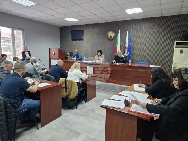 Общинският съвет в Омуртаг даде съгласието си за прокарване на електронна съобщителна мрежа 