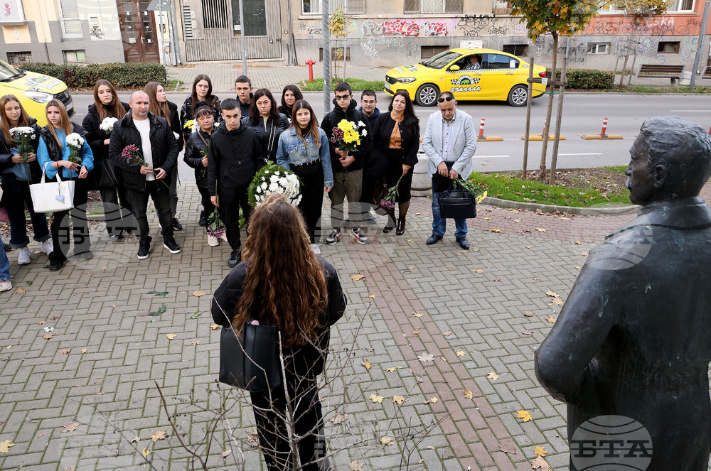 Варна - Михаил Колони - почит