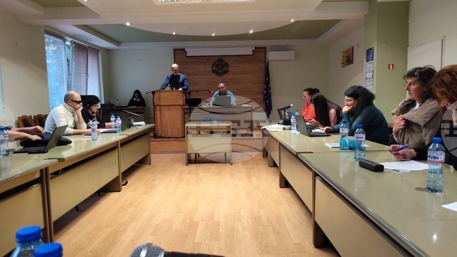 Нови правила за организацията на сметосъбирането и такса битови отпадъци прие Общинският съвет в Априлци