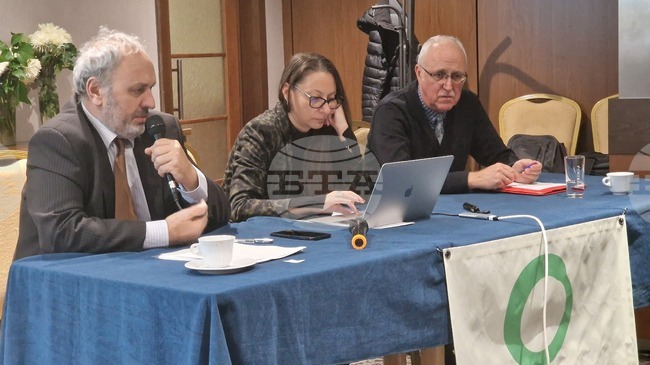 Ефективната рекултивация на терени от въглищната индустрия обсъдиха експерти по време на кръгла маса в София 