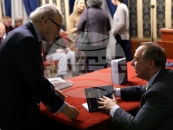 „Отвъд протокола“ - книга - представяне